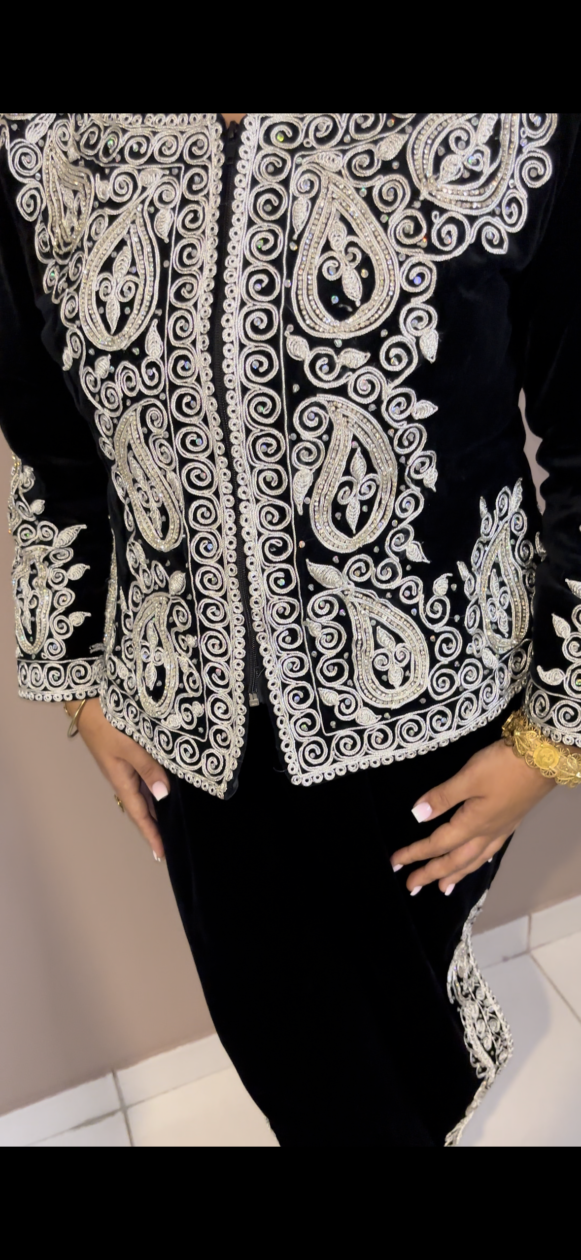 KARAKOU NOIR ET ARGENT